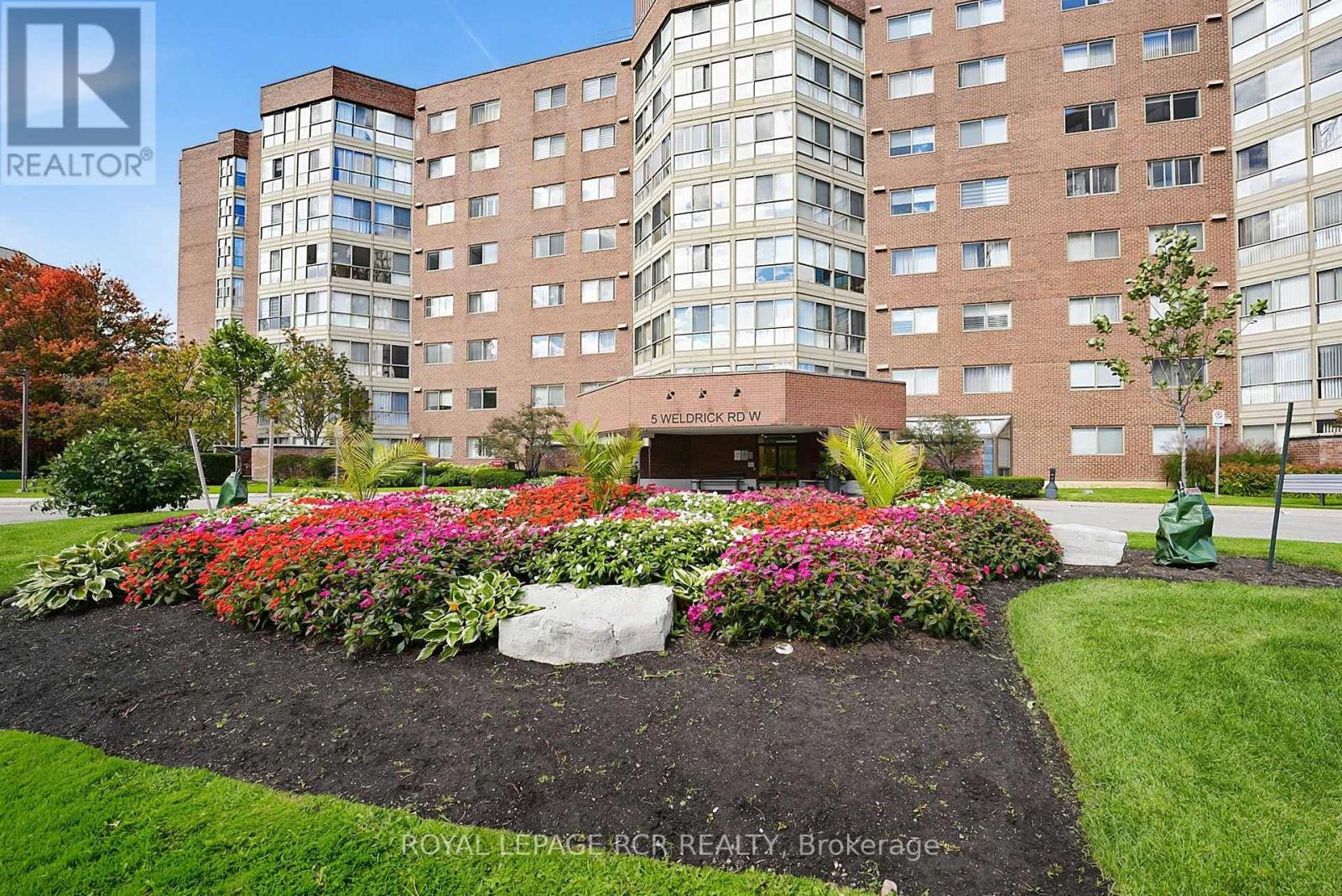#507 5 WELDRICK ROAD W - 1
