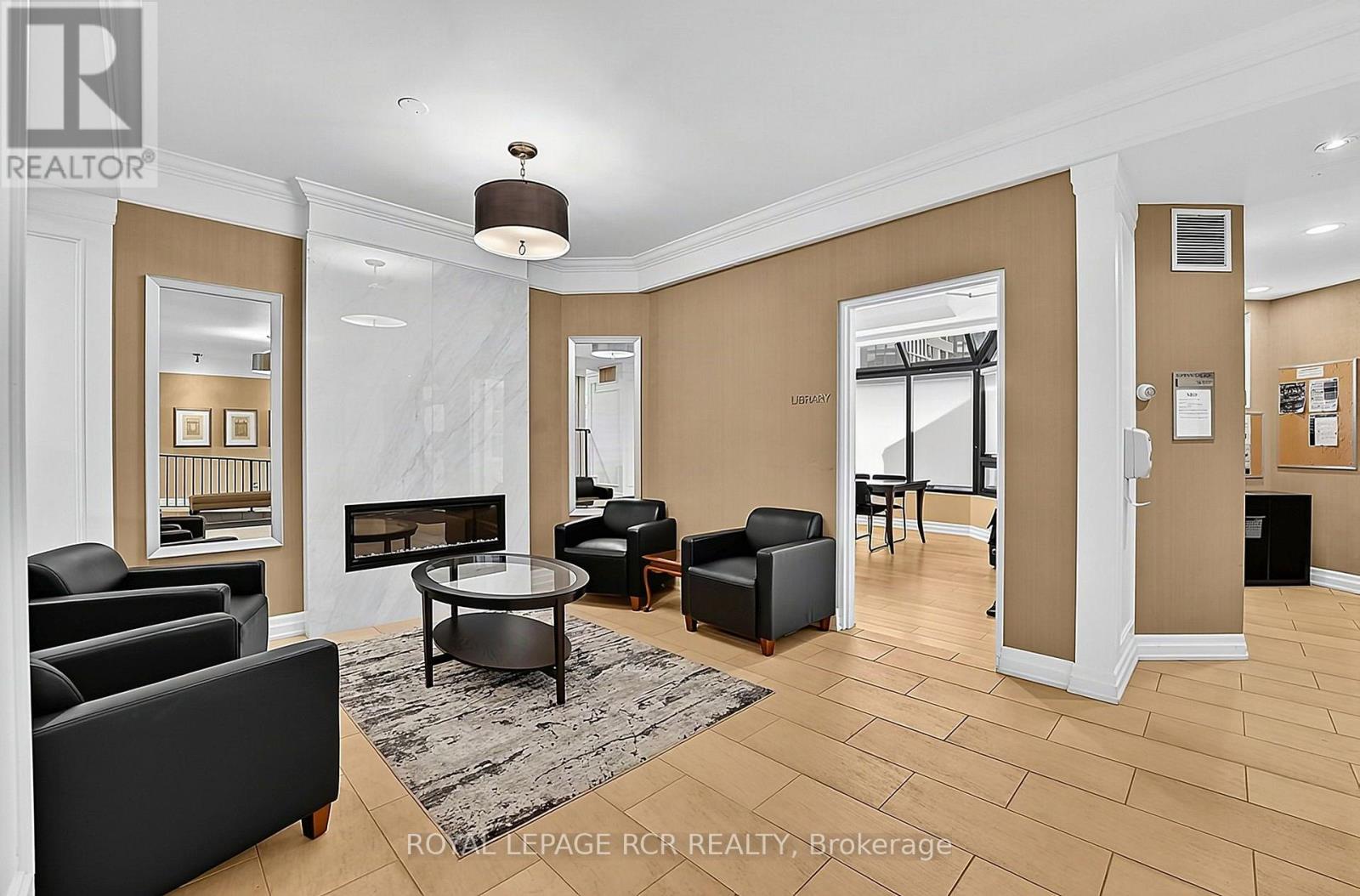 #507 5 WELDRICK ROAD W - 32