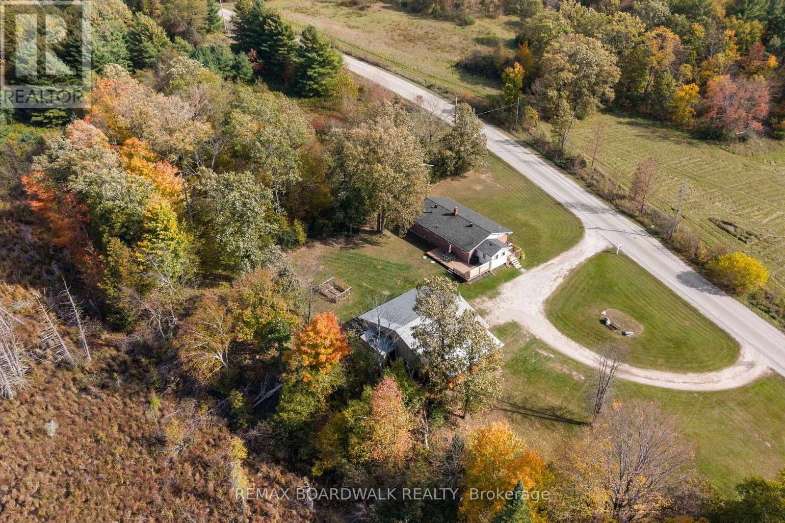 456 MCVEIGH ROAD - 33