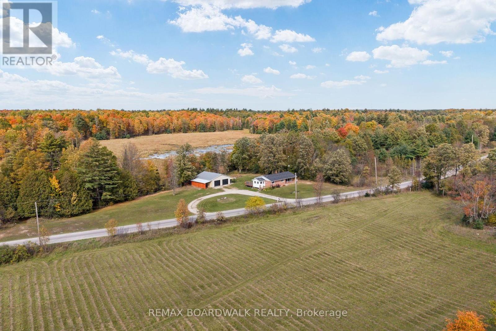 456 MCVEIGH ROAD - 36