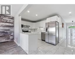 Primary Bedroom - 2608 Raymond Street, Clarence Rockland, ON K4K0B6 Photo 11
