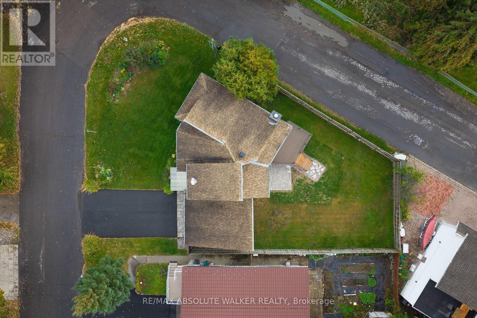 2824 HAUGHTON AVENUE - 43