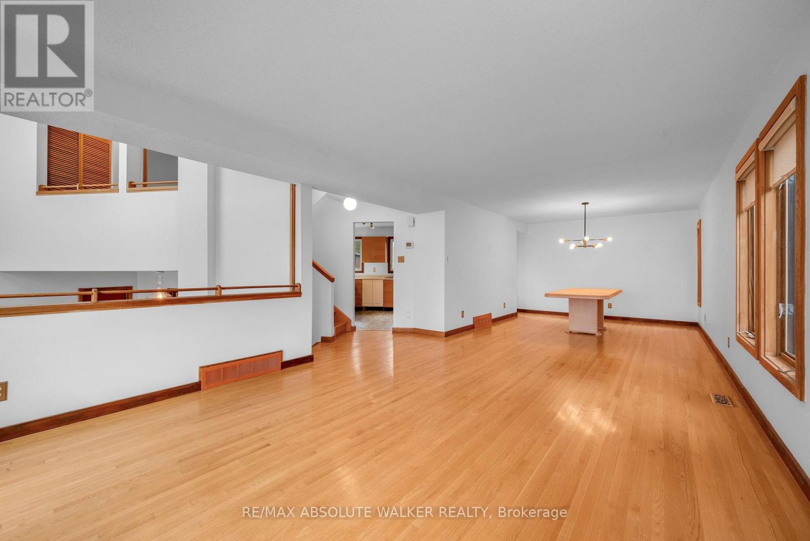 2824 HAUGHTON AVENUE - 9