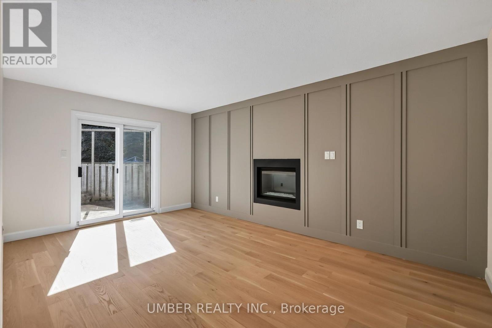 120 HAWK CRESCENT - 16