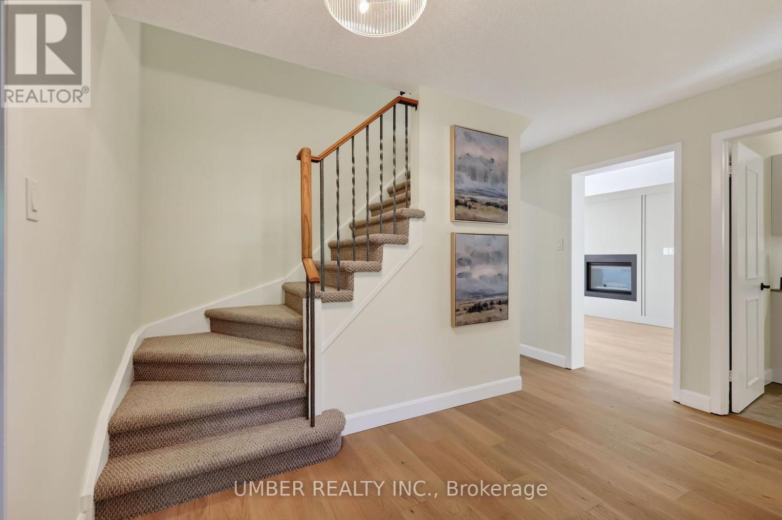 120 Hawk Crescent — photo 22