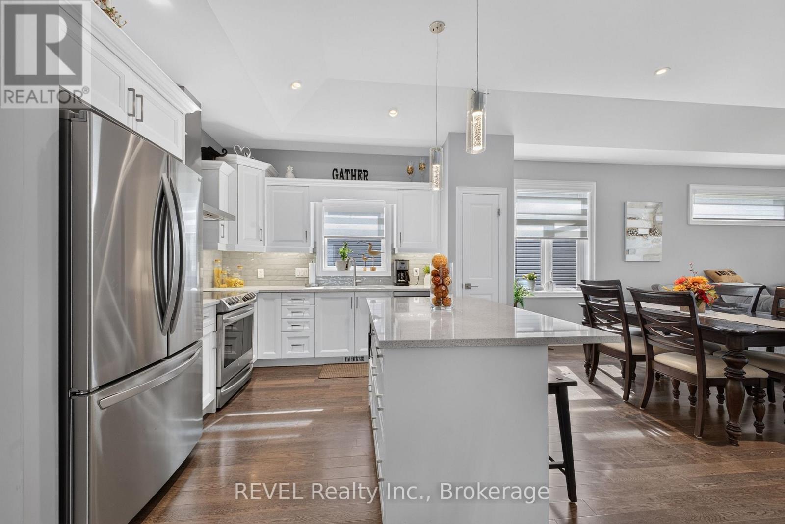 4233 Village Creek Drive — photo 14