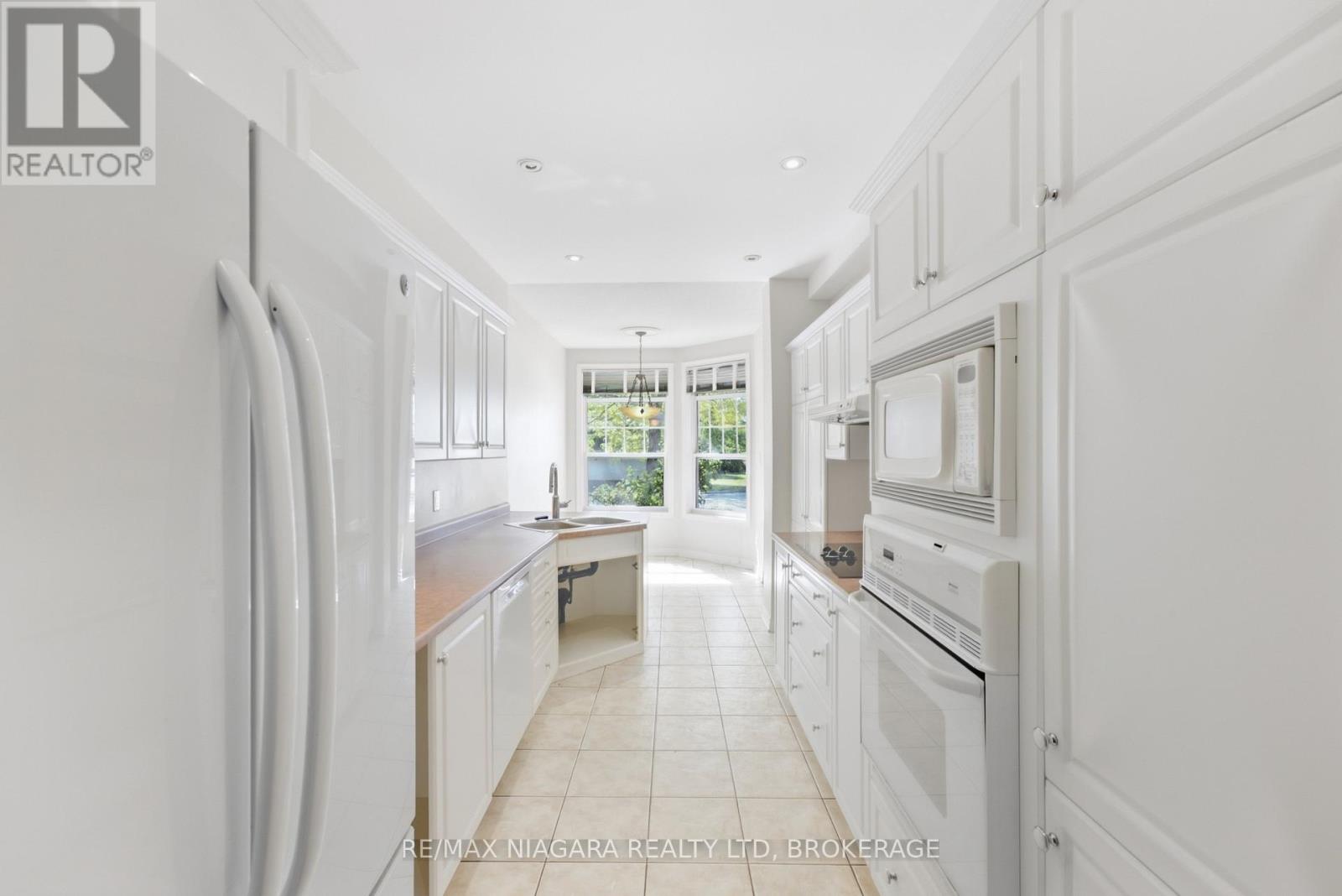 #13 25 SHAW'S LANE - Image 7