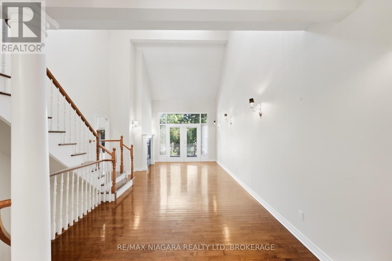#13 25 SHAW'S LANE - Image 8