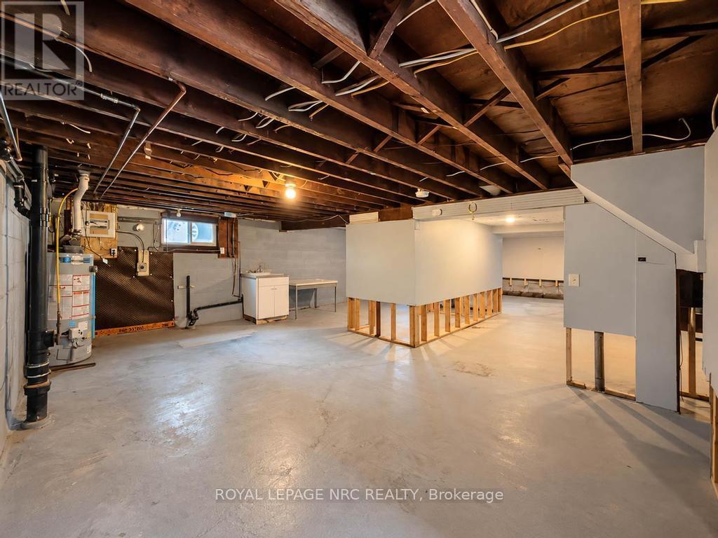369 LINCOLN STREET - Image 23
