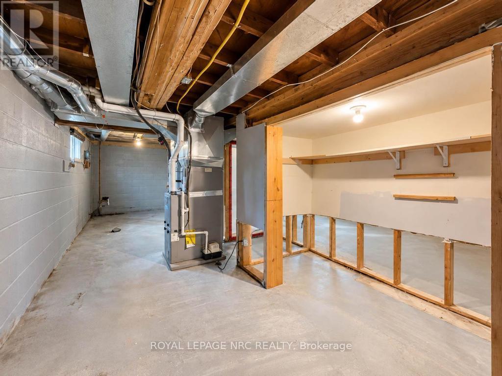 369 LINCOLN STREET - 26