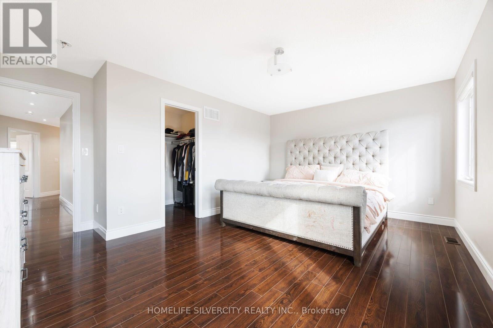 14 LEVENDALE COURT - 19