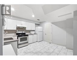 3 Forest Point Drive, Toronto, ON M6M5E8 Photo 31