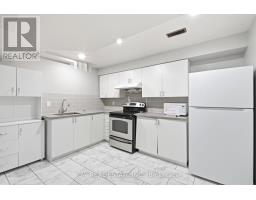 3 Forest Point Drive, Toronto, ON M6M5E8 Photo 32