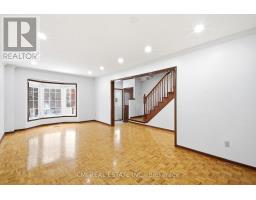 Dining room - 3 Forest Point Drive, Toronto, ON M6M5E8 Photo 6