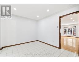 Family room - 3 Forest Point Drive, Toronto, ON M6M5E8 Photo 9