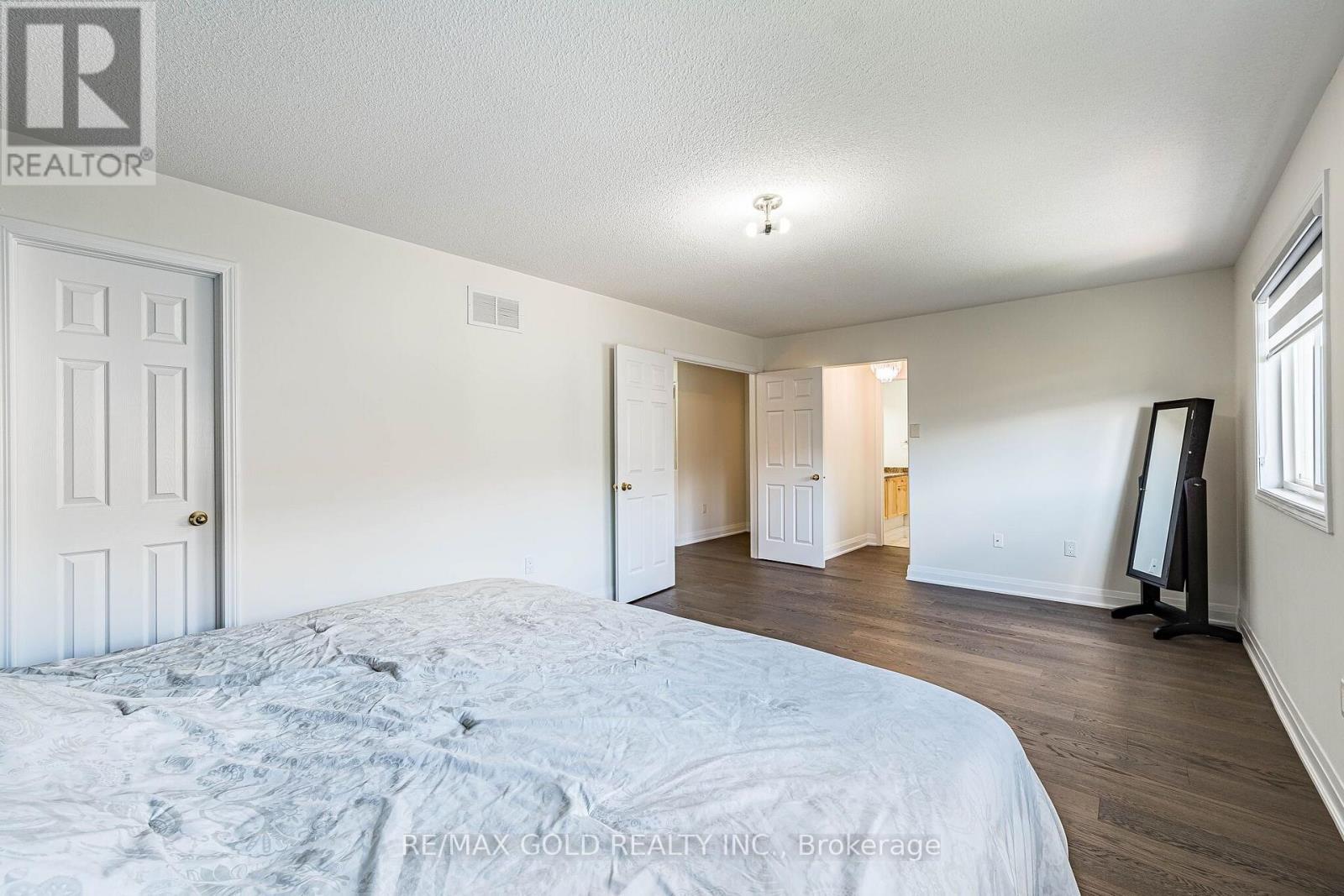 21 Mistybrook Crescent, Brampton, ON photo 23