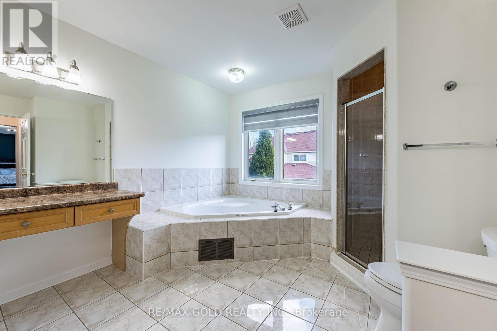 21 Mistybrook Crescent, Brampton, ON photo 25