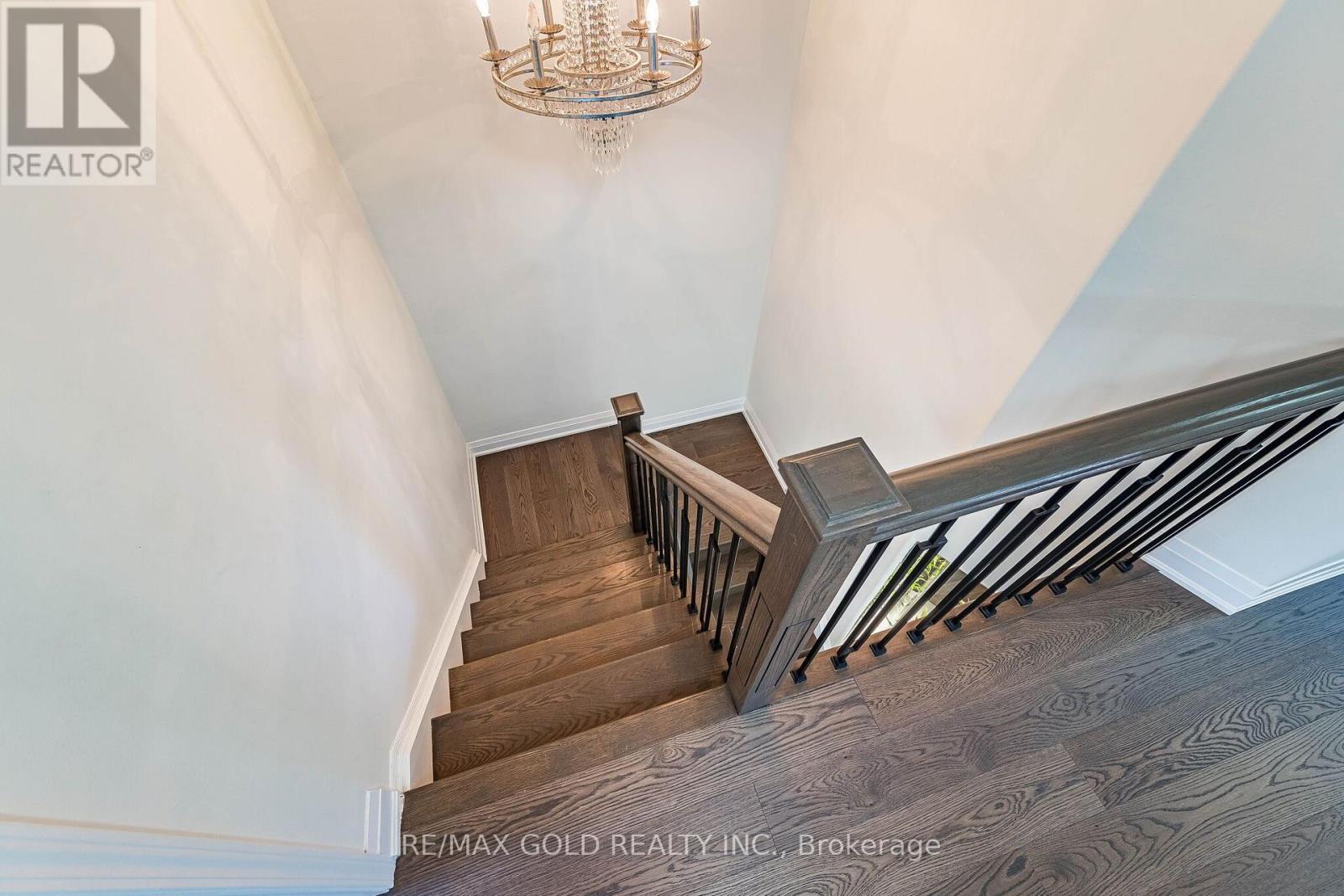 21 MISTYBROOK CRESCENT - 31