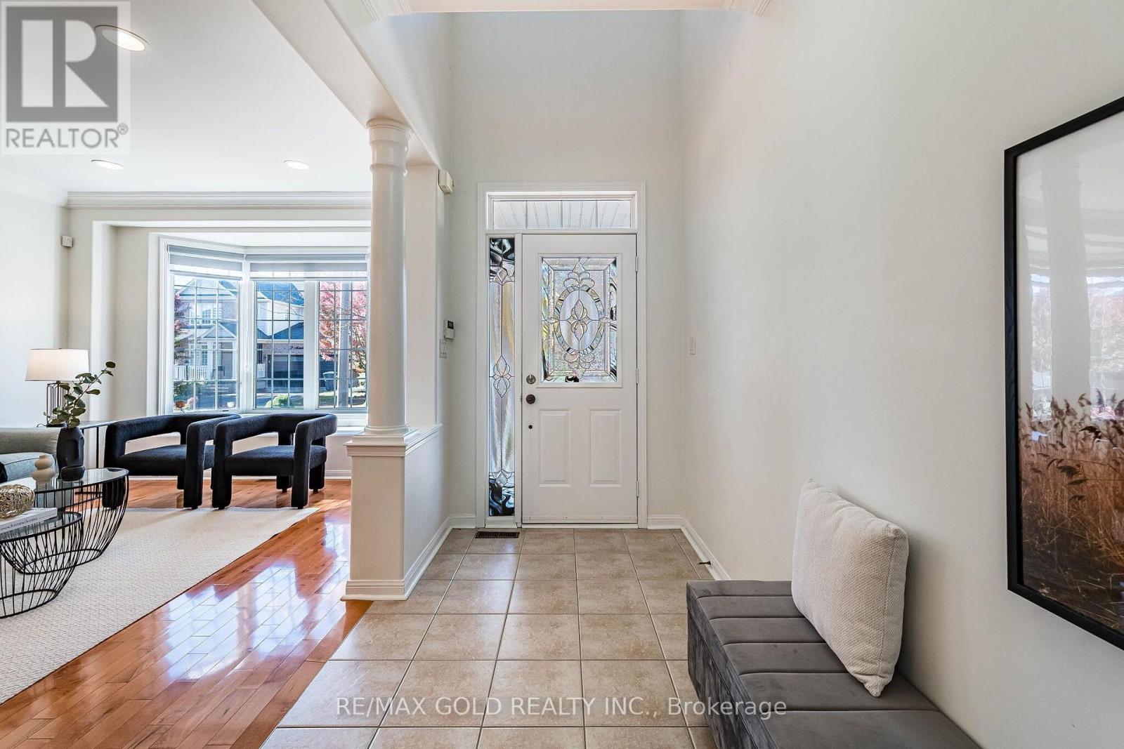 21 Mistybrook Crescent, Brampton, ON photo 4
