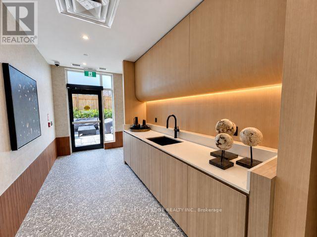 3008 William Cutmore Boulevard — photo 16