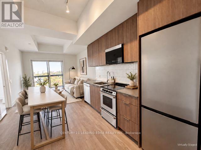 3008 William Cutmore Boulevard — photo 3