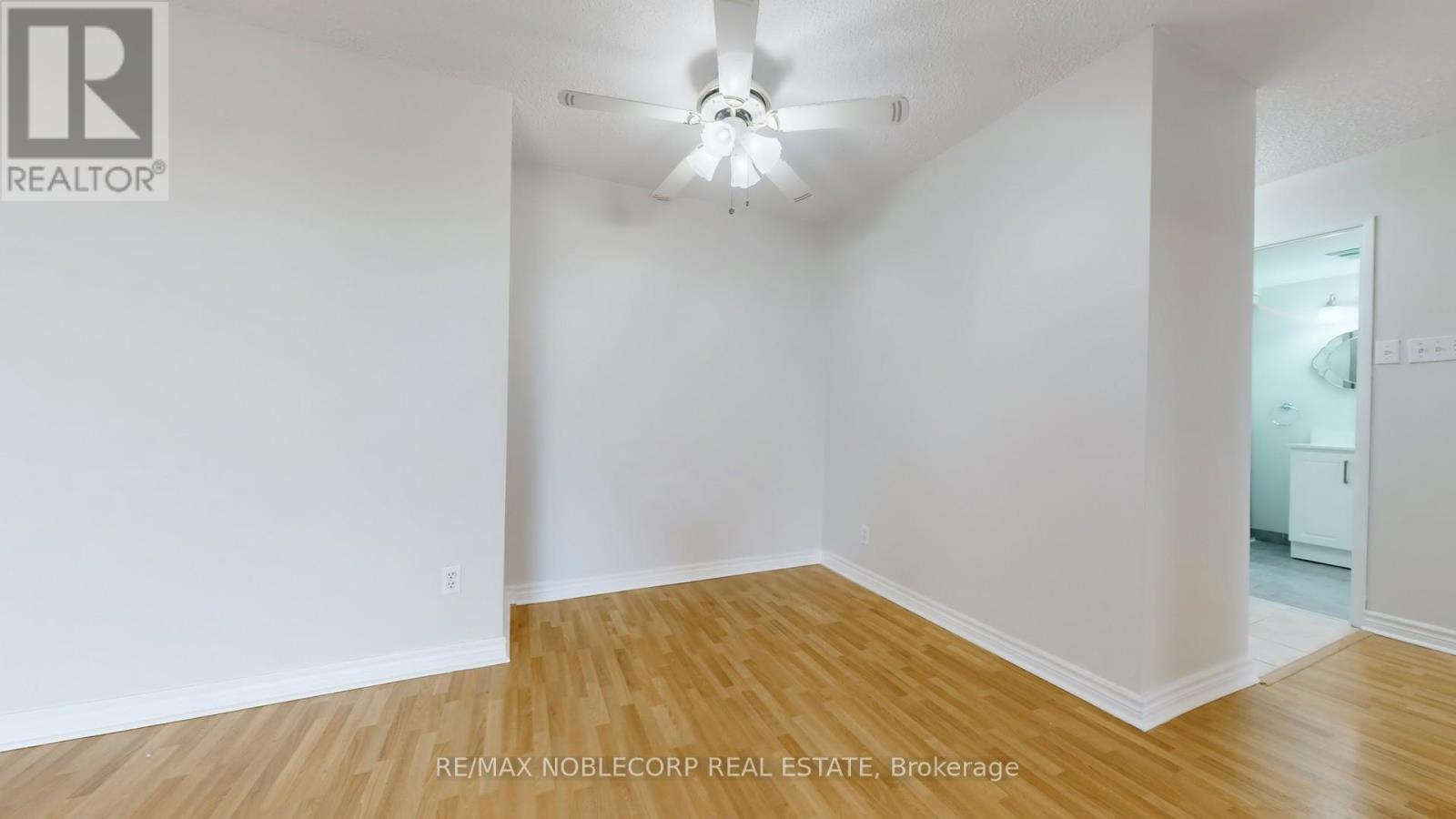 41 Markbrook Lane — photo 11