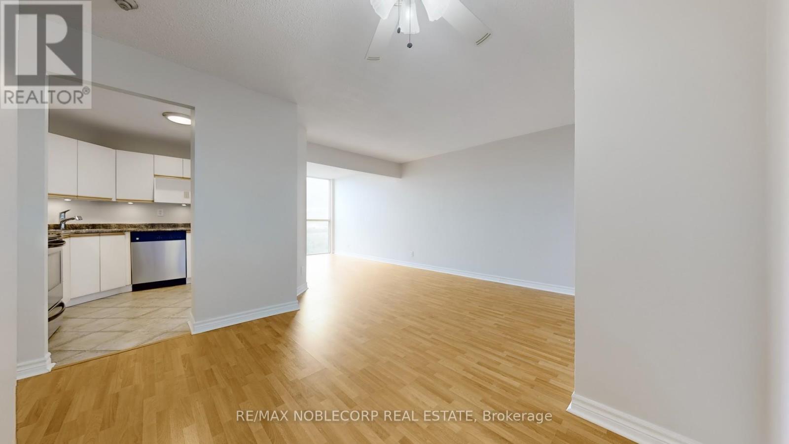 41 Markbrook Lane — photo 13
