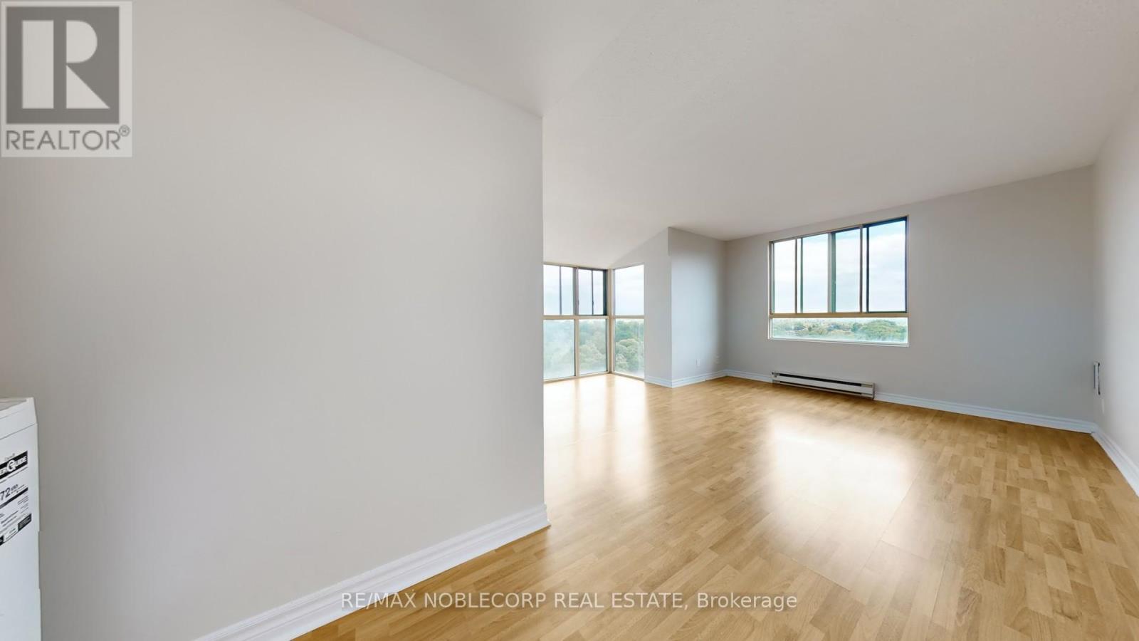 41 Markbrook Lane — photo 14