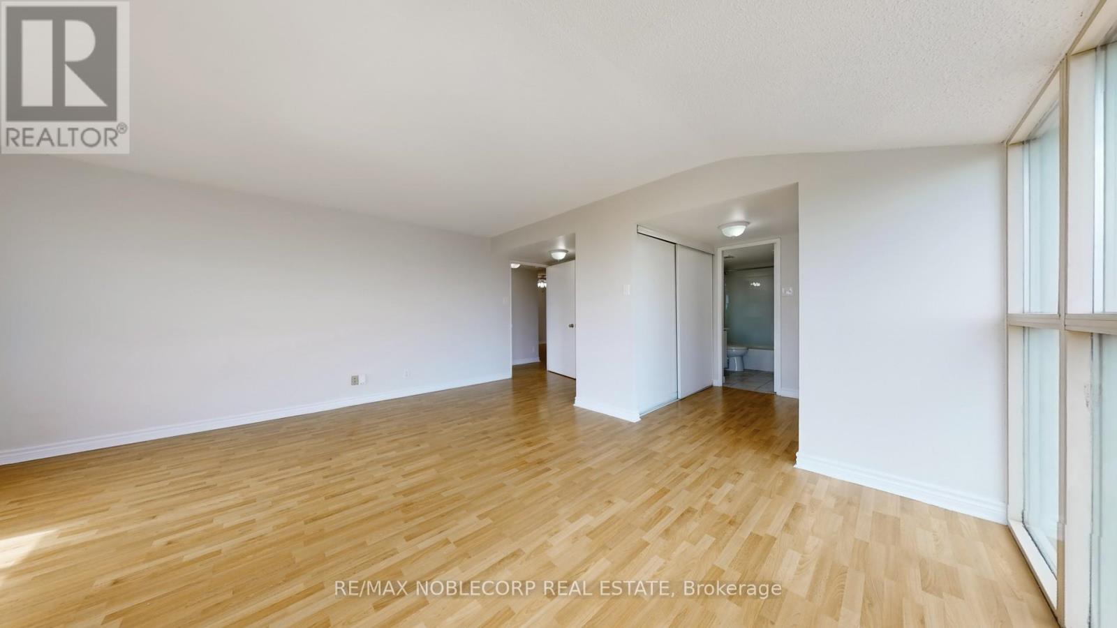 41 Markbrook Lane — photo 17