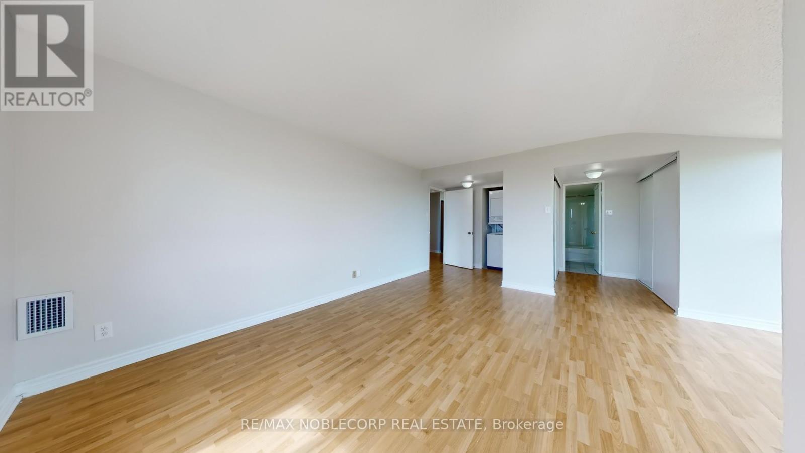 41 Markbrook Lane — photo 20