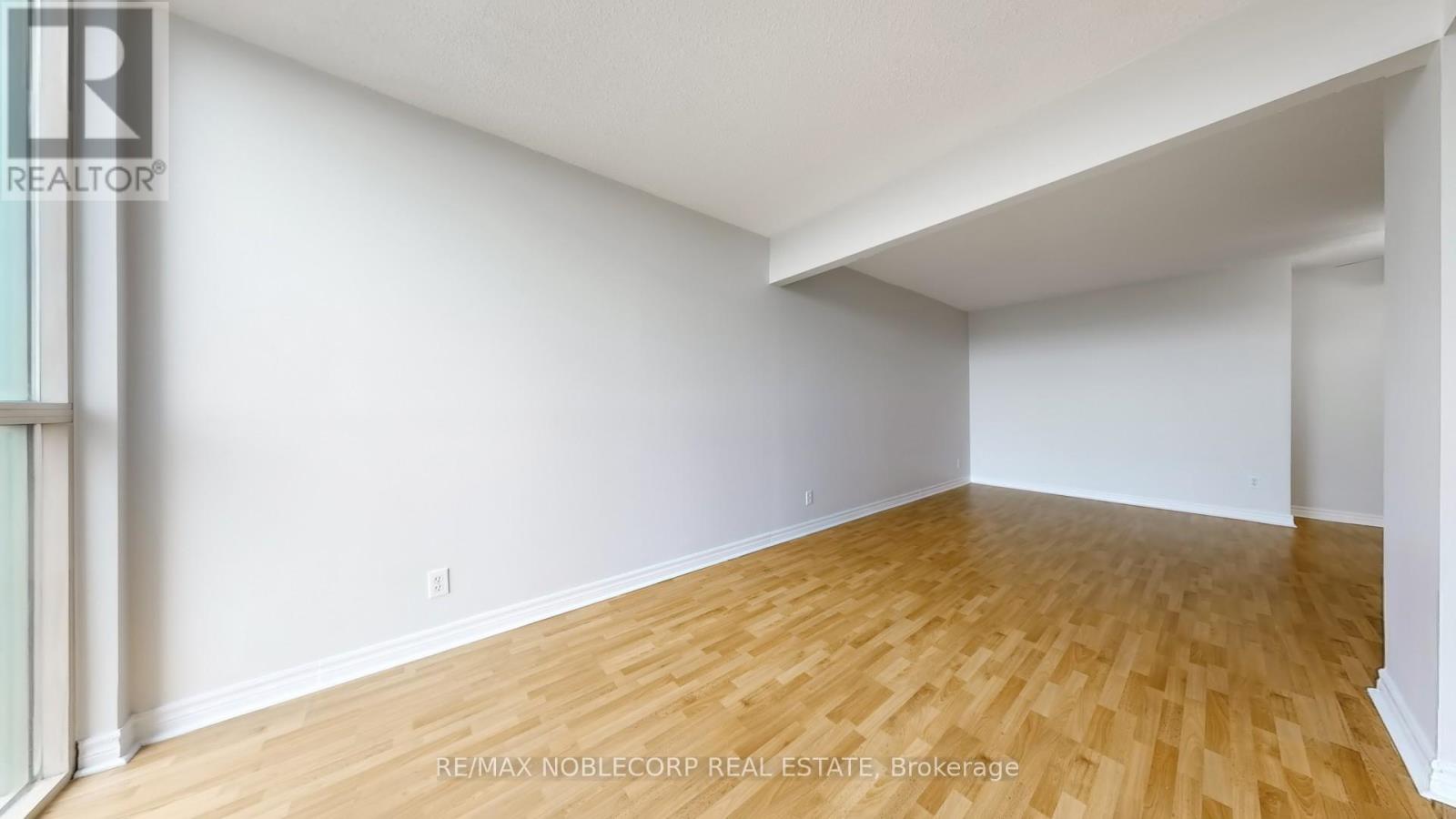 41 Markbrook Lane — photo 7