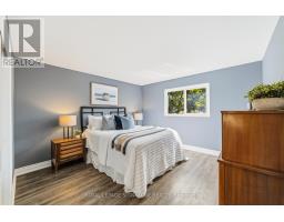 220 Chebucto Drive, Oakville, ON L6J5P9 Photo 17