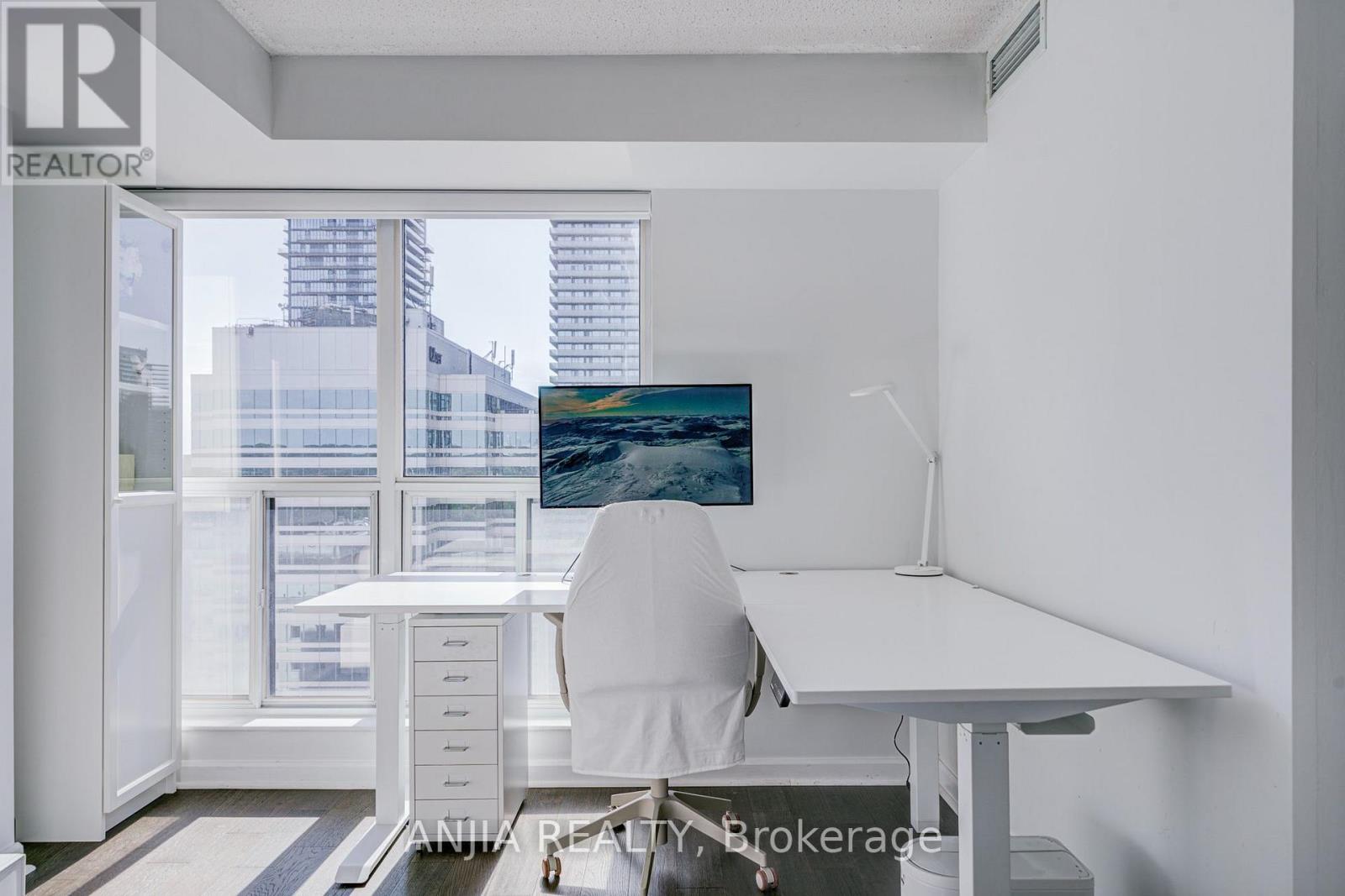 2011- 8 Park Road, Toronto, ON photo 30