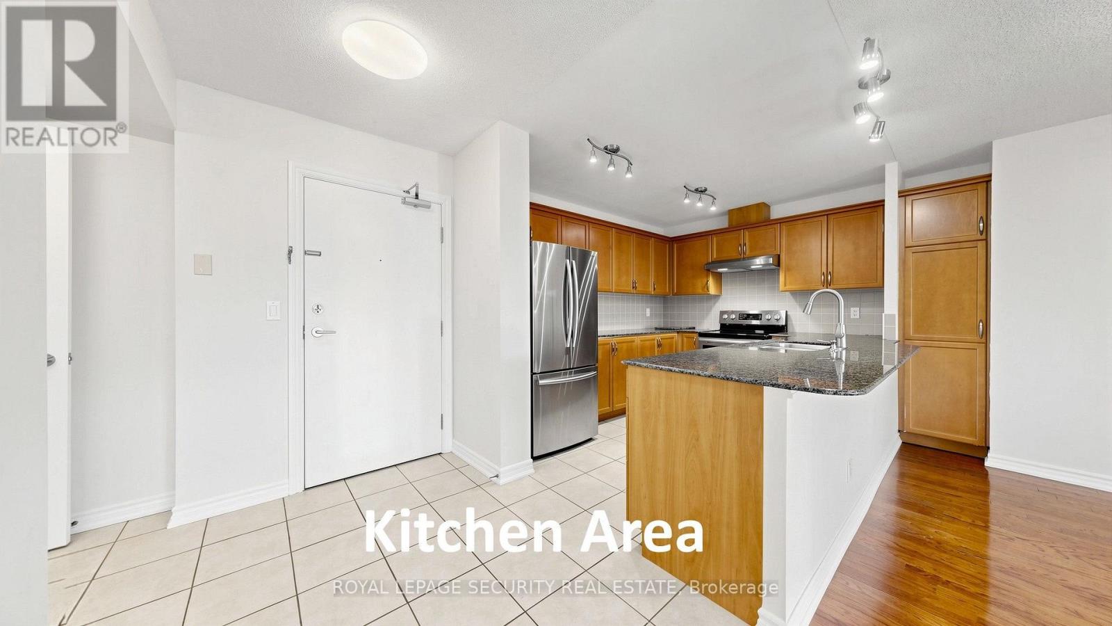 406- 8026 Kipling Avenue, Vaughan, ON photo 18