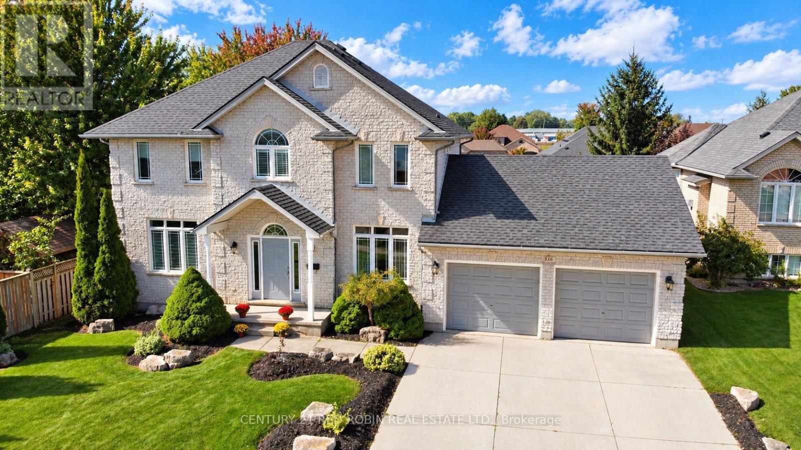 516 HARRIS CIRCLE - 1