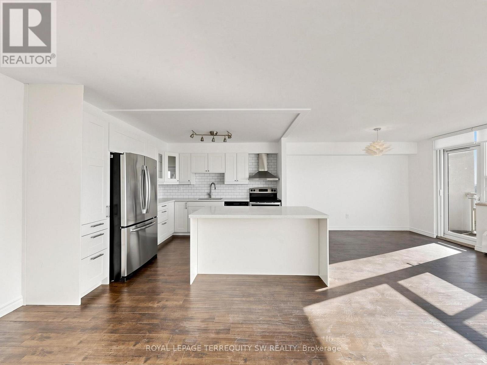 2301- 360 Ridelle Ave Avenue, Toronto, ON photo 4