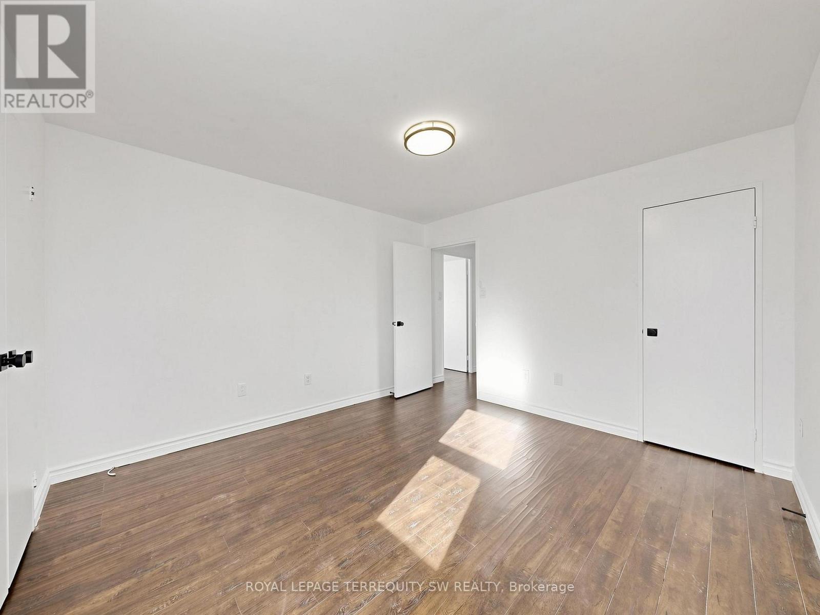 #2301 360 RIDELLE AVE AVENUE - 11