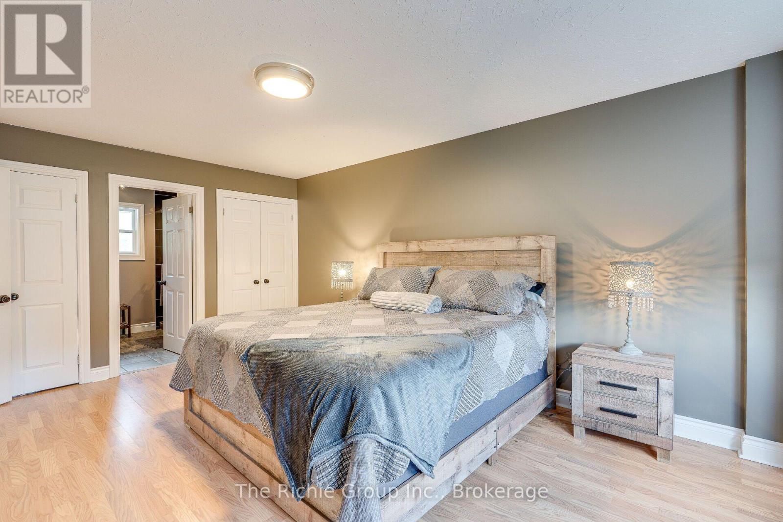 5 Shell Crescent, Mono, ON photo 12