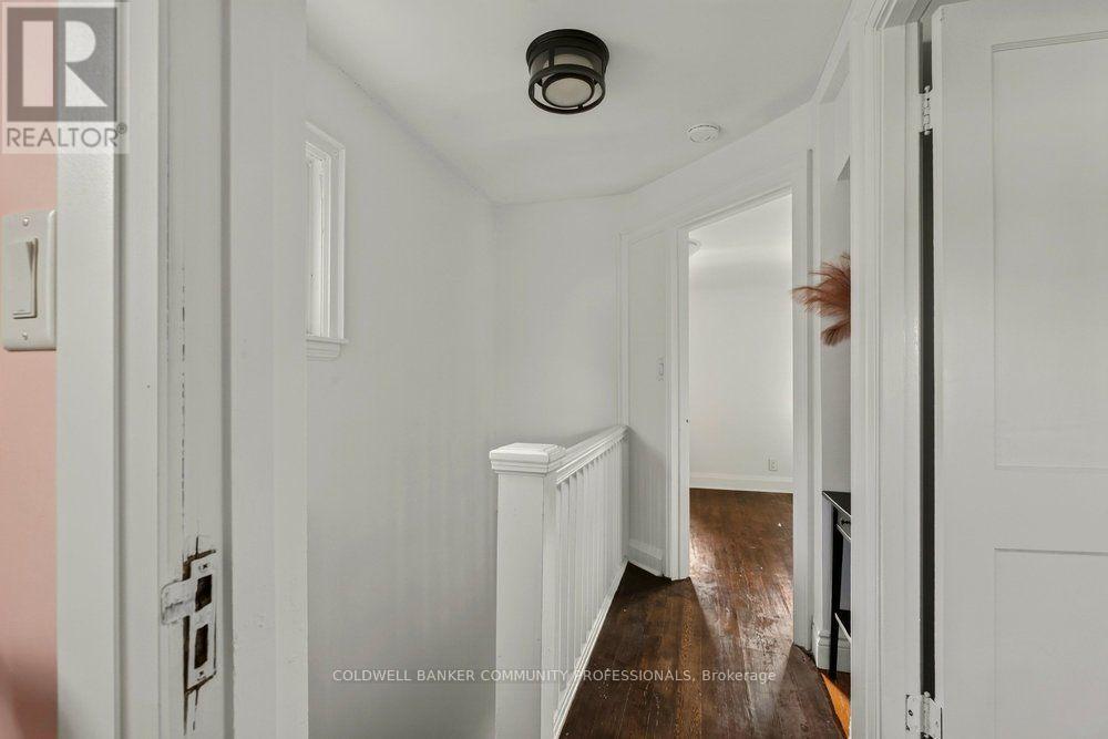 65 EDINBURGH AVENUE - 22