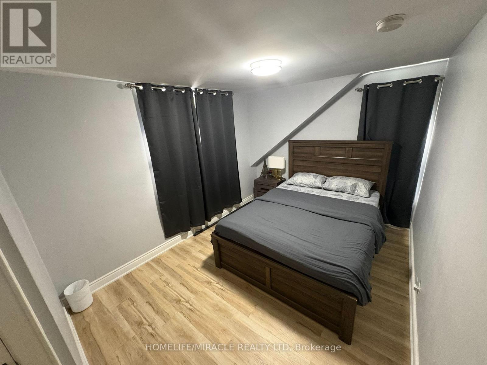 5659 ROBINSON STREET - 11