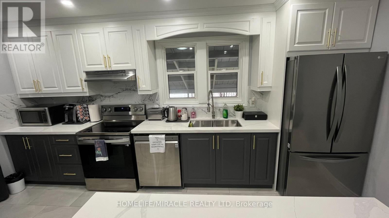 5659 Robinson Street, Niagara Falls, ON photo 3