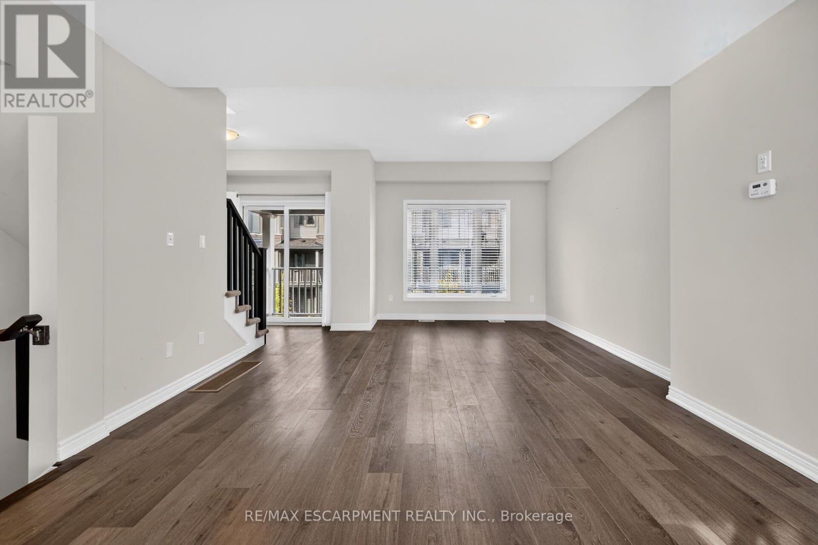 #51 19 PICARDY DRIVE - 19