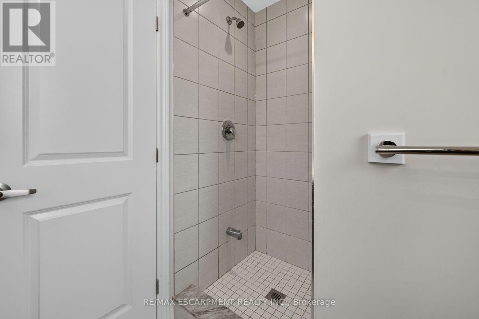#51 19 PICARDY DRIVE - 35
