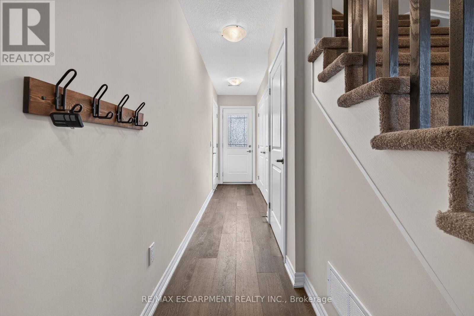 #51 19 PICARDY DRIVE - 5