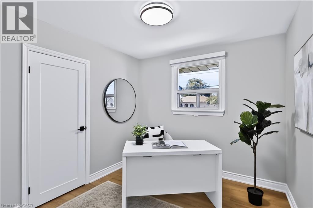 38 DEERHURST Road - 15