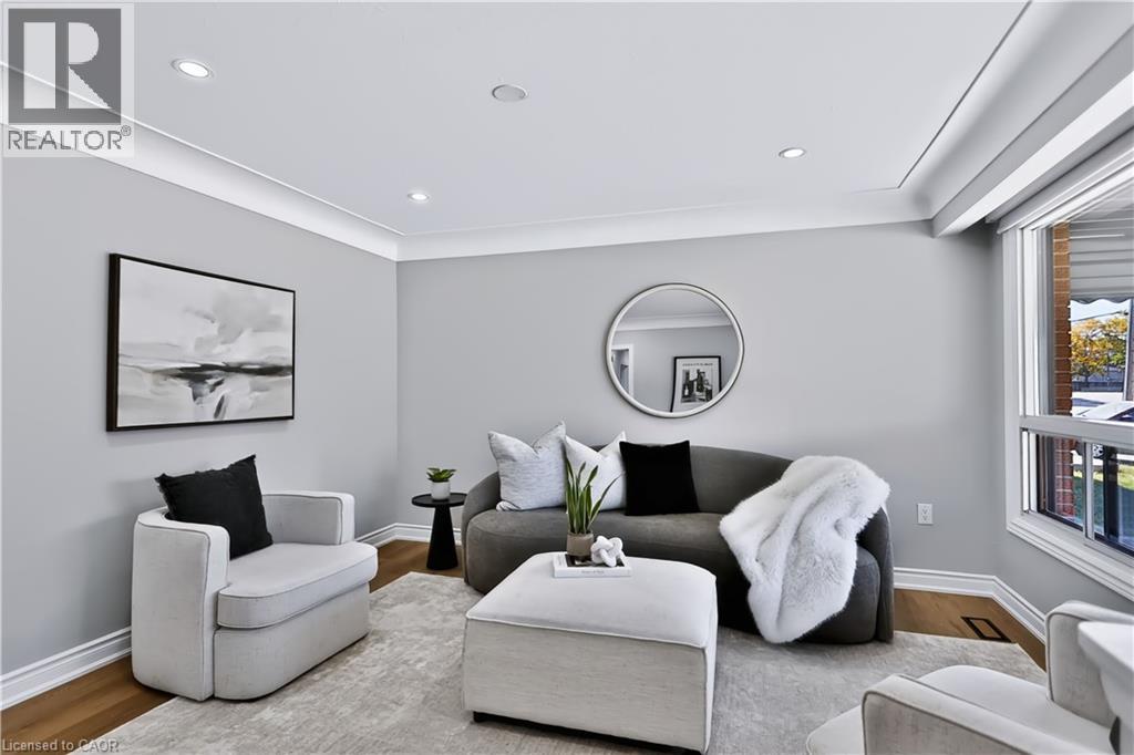38 DEERHURST Road - 5
