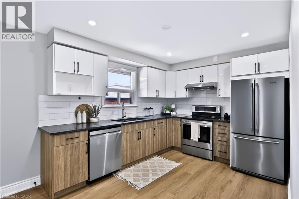 38 DEERHURST Road - 7