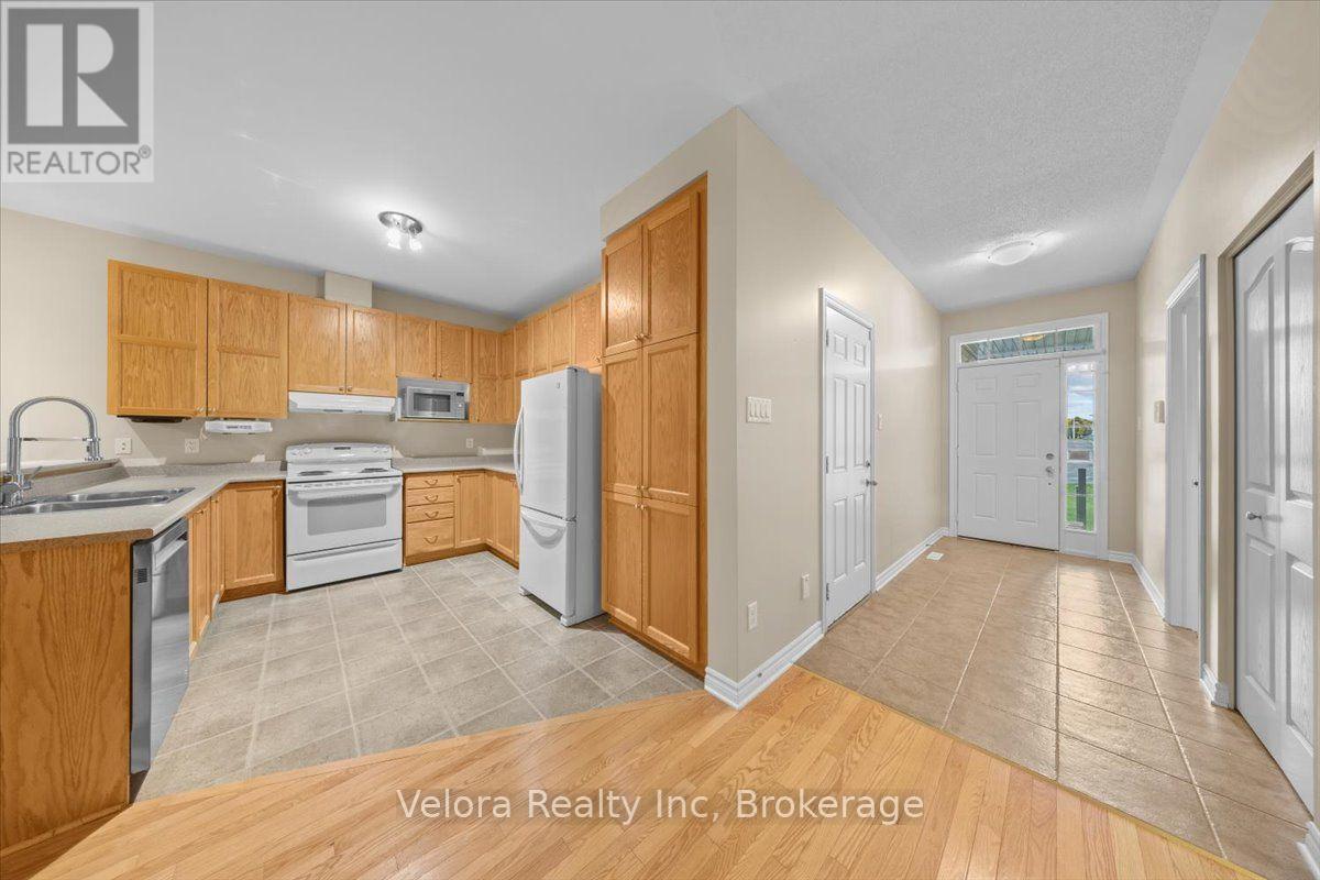 199 HARTSMERE DRIVE - Image 11