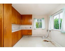 12209 64 Avenue, Surrey, BC V3W1W6 Photo 11