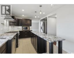 4pc Bathroom - 2127 Cunning Crescent E, Regina, SK S4V0M7 Photo 9